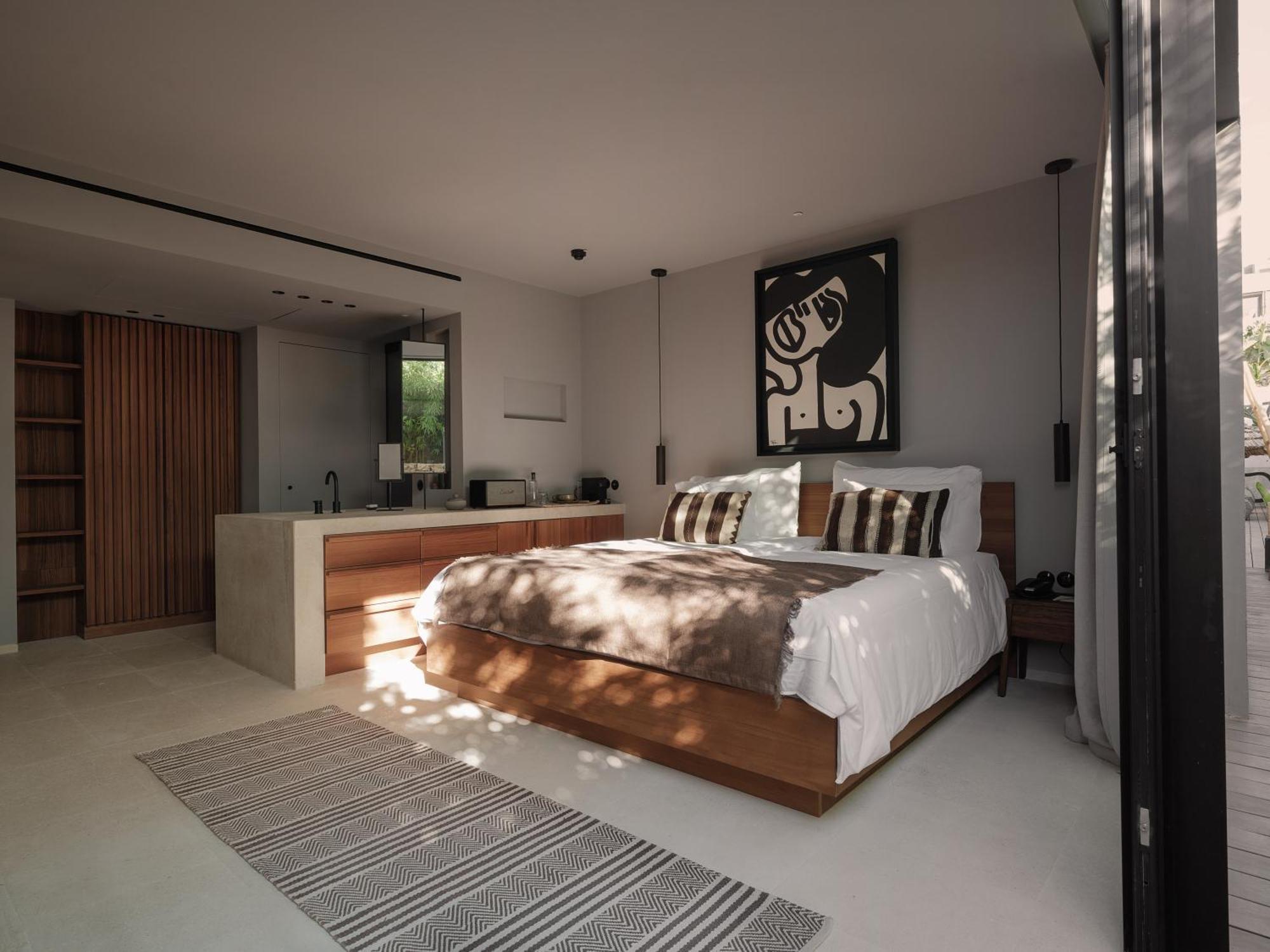 Oku Ibiza (Adults Only) Hotel Sant Antoni de Portmany Екстериор снимка The bedroom of a typical apartment